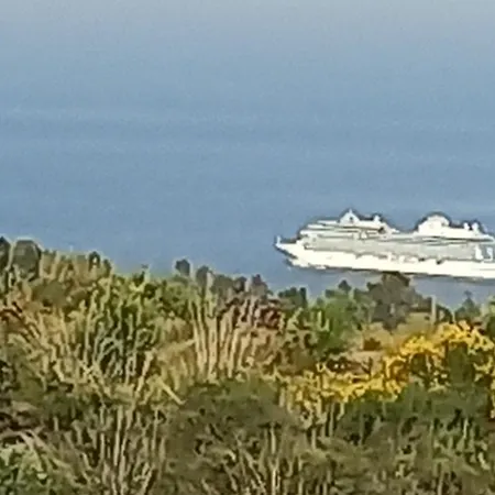 Victoria, * Taormina