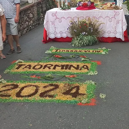 Victoria,
